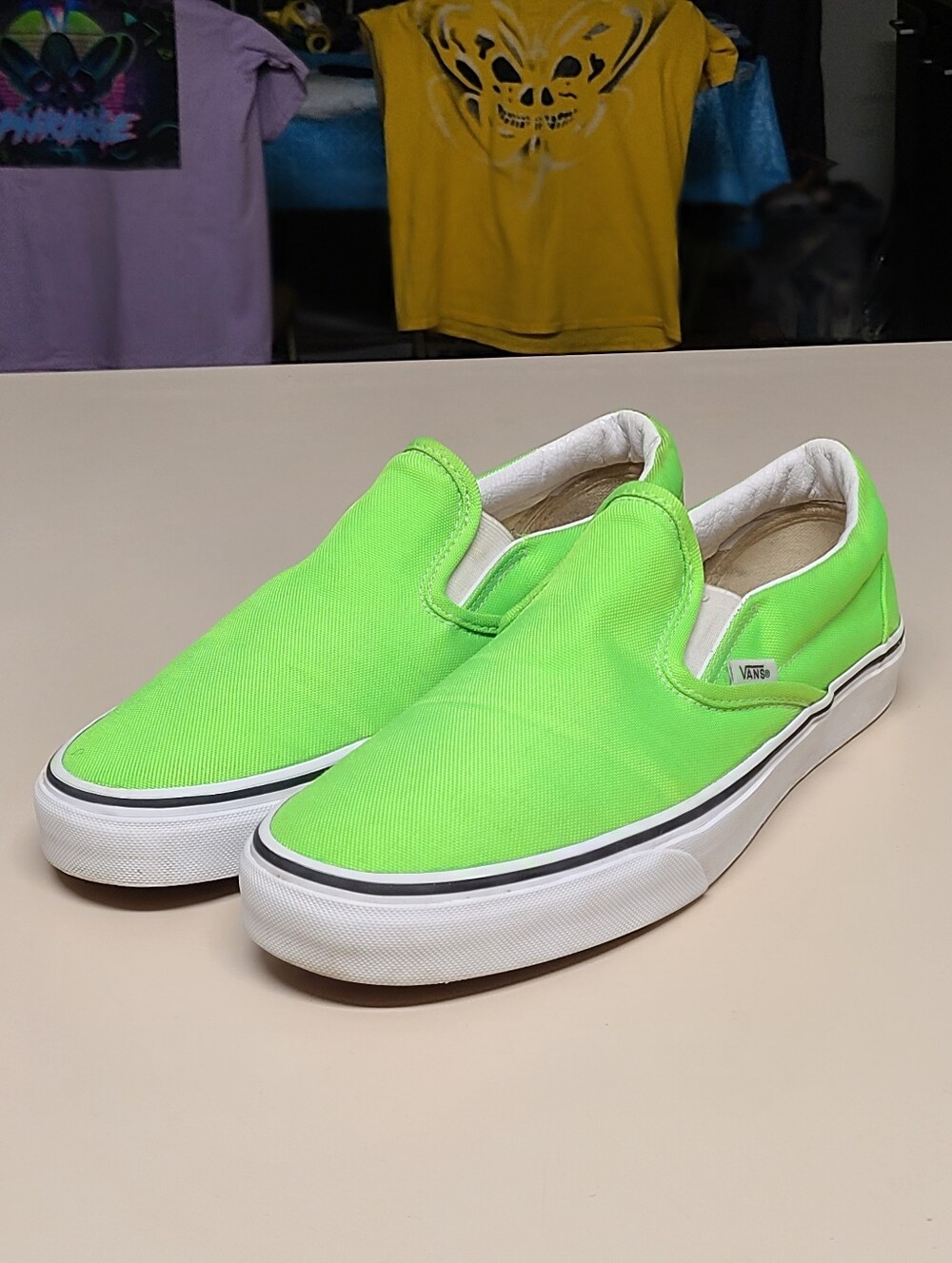 Vans Classic slip on casual skateboard sneakers size 9